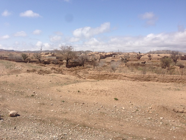 نمایی زیبا و سنتی از روستای زمان آباد کویر خارتوران 